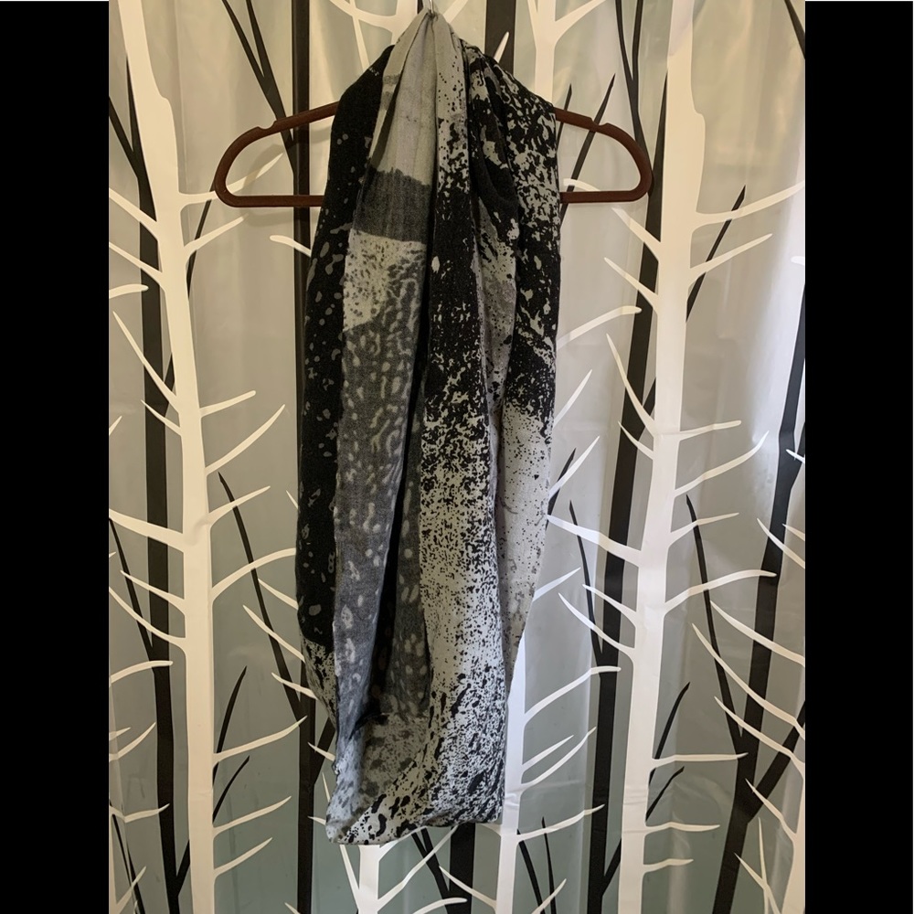 Steve Madden infinity scarf